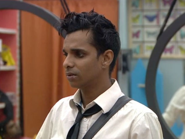 ಕ್ಲಾಸ್ ತೆಗೆದುಕೊಂಡ ಆಡಮ್