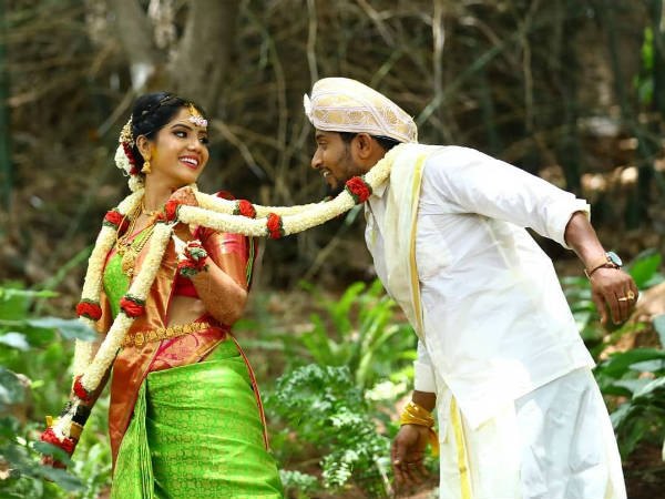 ನಟಿ ಕಾವ್ಯ-ಮಹದೇವ್