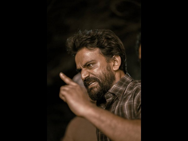 ನಟ ರಾಕ್ಷಸ, ಜೊತೆ ಜೊತೆಗೆ ಸರಸ