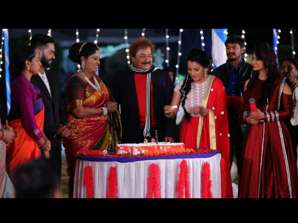 ವಿವಾಹ ವಾರ್ಷಿಕೋತ್ಸವ ಮತ್ತು ನಿಶ್ಚಿತಾರ್ಥ