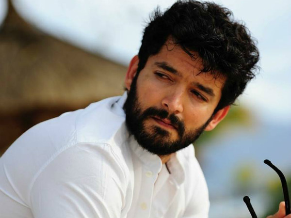 ವಿಜಯ್ ಜೊತೆ ದಿಗಂತ್ ಬೈಕ್ ರೇಸ್
