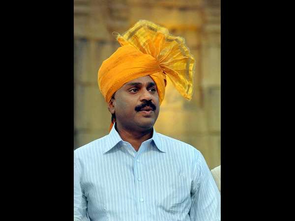 ಎರಡು ಭಾಷೆಯಲ್ಲಿ ಸಿನಿಮಾ?