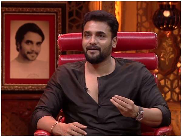 ಚಂದ್ರಚಕೋರಿ, ಕಂಠಿ ಯಾಕೆ ಮಾಡಿದೆ?