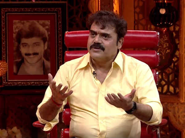 10 ಸಾವಿರ ರೂಪಾಯಿಗಾಗಿ ಕೈ ಚಾಚಿದೆ