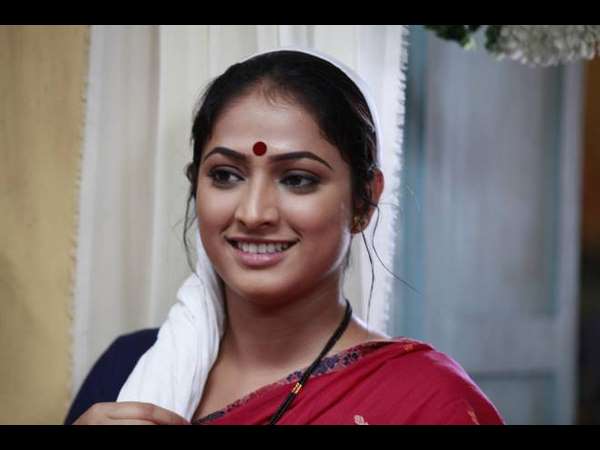 ಓಡುವ ಶಂಕರ, ನಿಂತಿರೋ ಪದ್ಮ