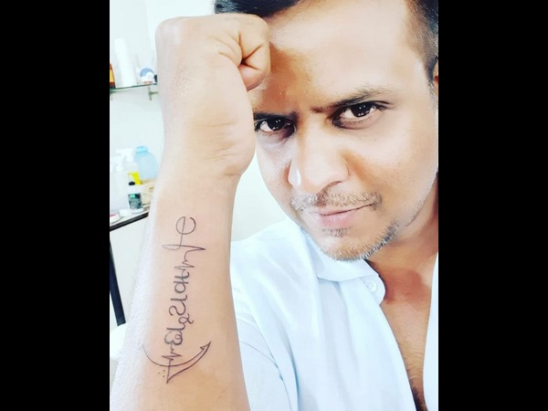 ಅಕುಲ್ ಕೈ ಮೇಲೆ 'ಕನ್ನಡ' ಹಚ್ಚೆ