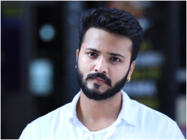 ಸಿನಿಮಾಗಳಲ್ಲೂ ವಿಜಯ್ ಮಿಂಚಿಂಗ್