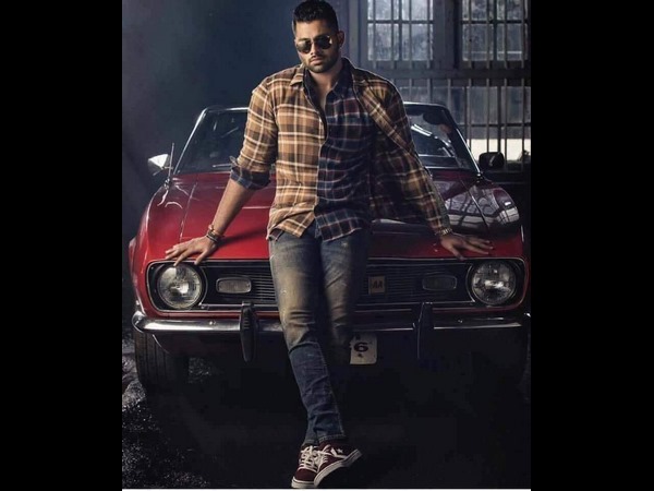 'ಕೆಜಿಎಫ್'' ಬಗ್ಗೆ ಕೂಡ ನೆಗೆವಿವ್ ಬರೆದಿದ್ದರು