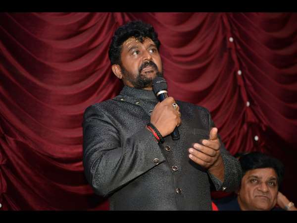 ಕಪಾಳಕ್ಕೆ ಹೊಡೆದು ಬುದ್ದಿ ಹೇಳಿದ ದೊಡ್ಡಣ್ಣ