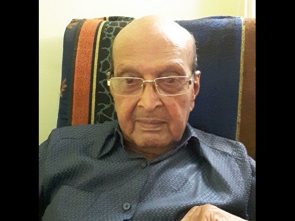 ನಿಮಗೆ ತುಂಬ ಇಷ್ಟವಾದ ನಿಮ್ಮದಲ್ಲದ ಚಿತ್ರಗಳ ಹೆಸರು ಹೇಳಿ