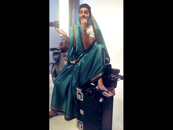 ನಾರಿಯರ ಜೊತೆ ಸೀರೆಯಲ್ಲಿ ಅಯುಷ್ಮಾನ್