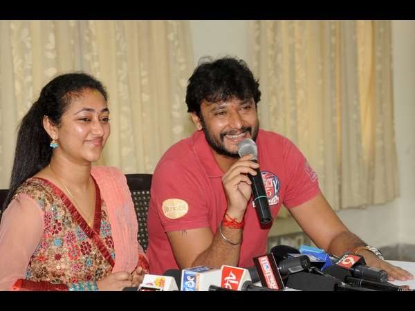 ಈ ಹಿಂದೆ ಎರಡು ಬಾರಿ ಪತ್ನಿ ಮೇಲೆ ಕೈ ಮಾಡಿದ್ದರು