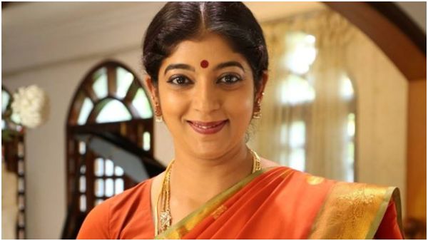 ತಂದೆಯನ್ನು ಕಳೆದುಕೊಂಡ ಸಿತಾರಾ