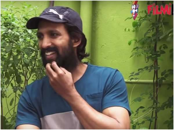 ನಿಮ್ಗೆ ಅಭಿಮನ್ಯು ಅಂತ ಕರೀಬೇಕಾ, ಅಲೋಕ್ ಅಂತ ಕರೀಬೇಕಾ?