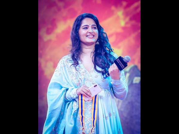 ಕನ್ನಡದಲ್ಲೆ ಮಾತನಾಡುವ ಅನುಷ್ಕಾ