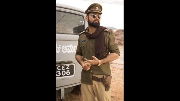 ಶಕ್ತಿಶಾಲಿ ಪಾತ್ರಗಳು