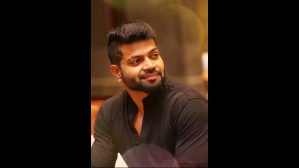 ವಿನೋದ್ ಚಿತ್ರಗಳು ಯಾವುದು?