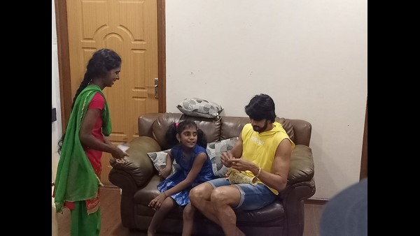 ನಿಮ್ಮ ಮನೆಗೆ ಬರಬೇಕು ಅಂದರೆ ಊಟ ಮಾಡಬೇಕು