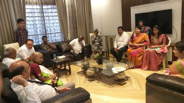 ಸಂಪ್ರದಾಯಸ್ಥ ಕುಟುಂಬ