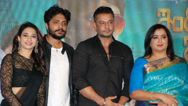 ಚಿತ್ರದ ಶೀರ್ಷಿಕೆಗೆ ಪದ ಜೋಡಿಸಿದ ದರ್ಶನ್