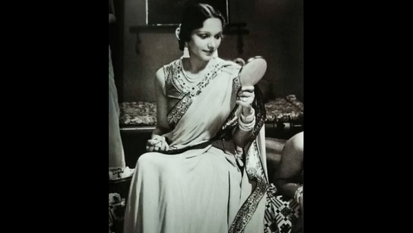 ದಾದಾ ಸಾಹೇಬ್ ಫಾಲ್ಕೆ ಪ್ರಶಸ್ತಿ ಪಡೆದ ಮೊದಲ ನಟಿ