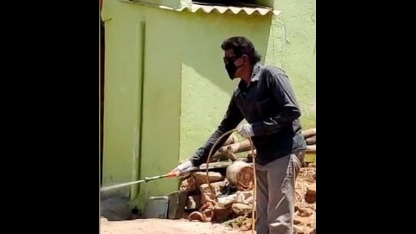 ಗ್ರಾಮ ನೈರ್ಮಲ್ಯಕ್ಕಾಗಿ ಕ್ರಿಮಿ ನಾಶಕ ಸಿಂಪಡಿಸಿದ ವಿನೋದ್ ರಾಜ್