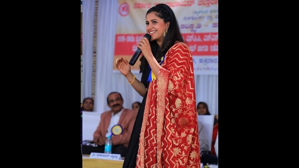 ಸೋಲೊಪ್ಪಿಕೊಳ್ಳಬೇಡ ಎಂದ ಅಮ್ಮ