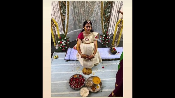 ಮುದ್ದಾಗಿ ಕಾಣುತ್ತಿರುವ ಮದುಮಗಳು