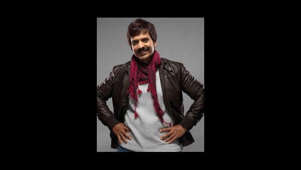 ಶನಿವಾರ ರಾತ್ರಿ ರೆಸಾರ್ಟ್ ಬಂದಿದ್ದ ಜನರ ಗುಂಪು