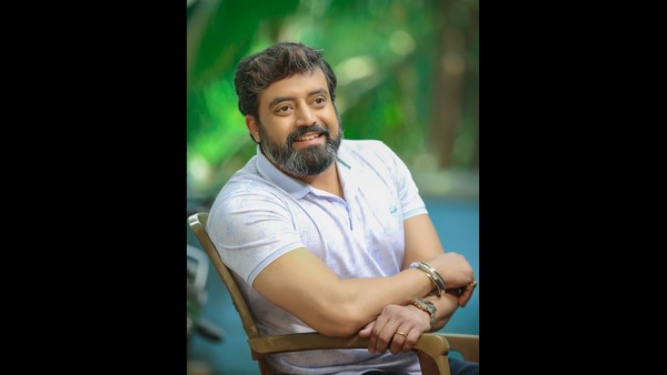 ವಯಸ್ಸಾದವನ-ಯುವತಿಯ ಪ್ರೇಮಕತೆ ಅಸಾಂಪ್ರದಾಯಿಕ ಅನ್ನಿಸಲಿಲ್ಲವಾ?