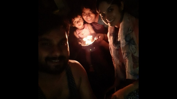 ಕುಟುಂಬದೊಂದಿಗೆ ದೀಪ ಹಚ್ಚಿದ 'ದಿಯಾ'