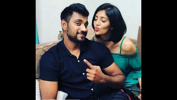 ತುಂಬಾ ಖುಷಿಯಾಗುತ್ತಿದೆ