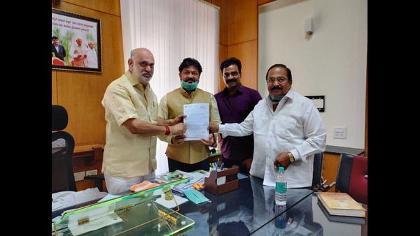 Film Organization Leaders Met Labour Minister And Gave Request Letter Film Organization Leaders Met Labour Minister And Gave Request Letter