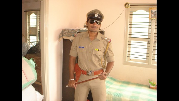 ಪೊಲೀಸ್ ಆಗಬೇಕೆಂಬ ಕನಸು