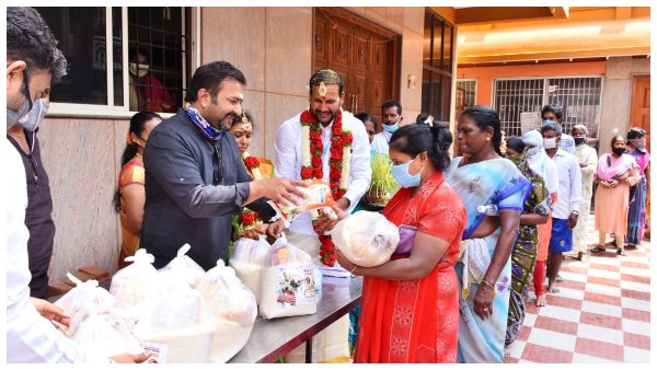 ಚೆಕ್ ಸ್ವೀಕರಿಸಿದ ನಟ ನವೀನ್ ಕೃಷ್ಣ