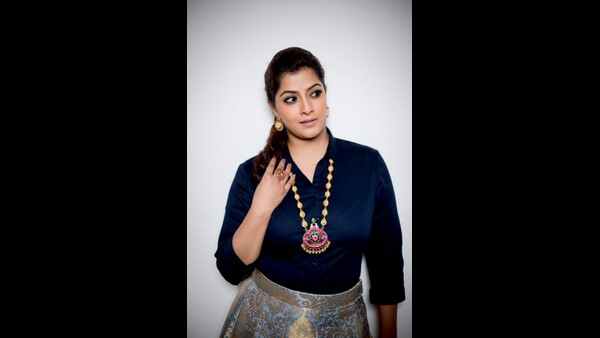 ಖ್ಯಾತ ಉದ್ಯಮಿ ಜೊತೆ ವರಲಕ್ಷ್ಮಿ ಮದುವೆ?