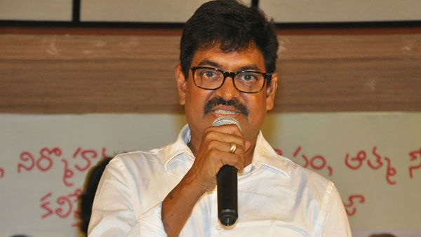 ಕಲಾವಿದರ ಸಂಘದ ಅಧ್ಯಕ್ಷರಾಗಿಯೂ ಸೇವೆ ಸಲ್ಲಿಕೆ