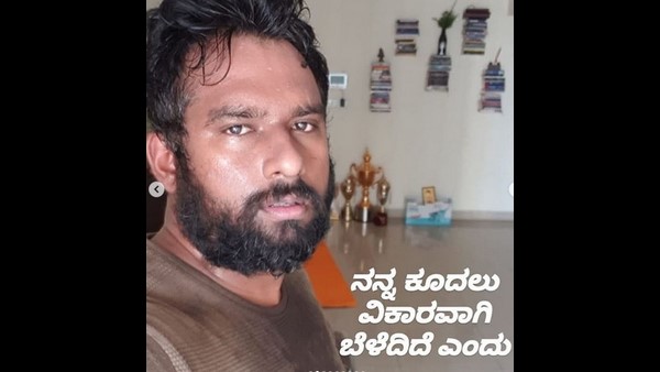 ಸಿಂಪಲ್ಲಾಗ್ ಒಂದ್ ಕಟಿಂಗ್ ಸ್ಟೋರಿ
