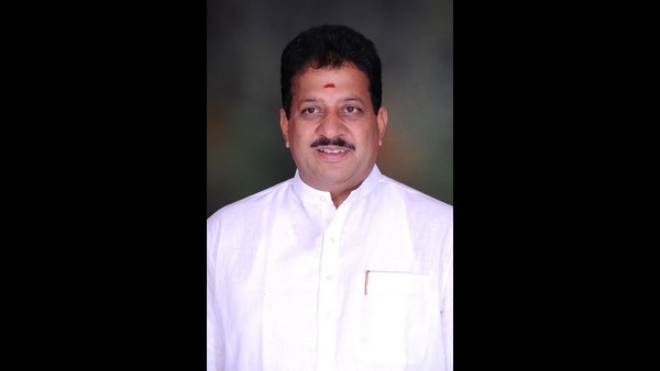 ಎಸ್.ಆರ್.ವಿಶ್ವನಾಥ್ ಜೊತೆಗಿದ್ದರು
