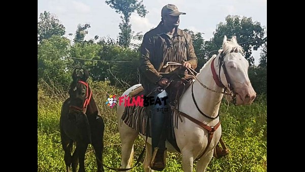 ಆಫ್ರಿಕಾದ ಕಾಡಲ್ಲಿ ಶೂಟಿಂಗ್