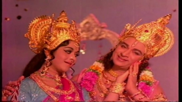 ನಿನ್ನ ನೋಡೋಕೆ ಇದೇ ರೀತಿ ಜನ ಬರುತ್ತಾರೆ