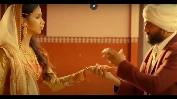 ಬಲಗೈ ಭಾಷೆ ಕೇಳುವ ನೀಲಯ್ಯ