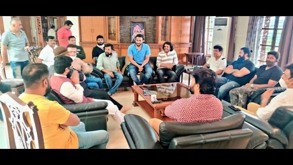 ಚಿತ್ರೋದ್ಯಮಕ್ಕೆ ಪ್ಯಾಕೇಜ್ ನೀಡಲು ಮನವಿ