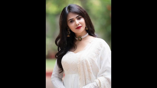 ಕಾವ್ಯ ಮಾತಿಗೆ ಬೆಂಬಲ