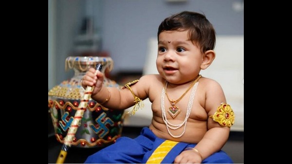 ಆಪ್ತರಿಗೆ ಮಾತ್ರ ಆಹ್ವಾನ