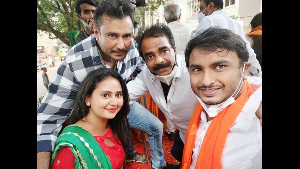 ದರ್ಶನ್ ನೋಡಲು ಮುಗಿಬಿದ್ದಿದ್ದ ಅಭಿಮಾನಿಗಳು