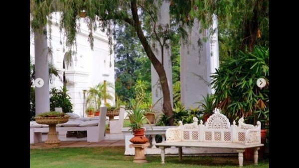 ಅರಮನೆಯಲ್ಲಿ 150 ಕೋಣೆಗಳಿವೆ