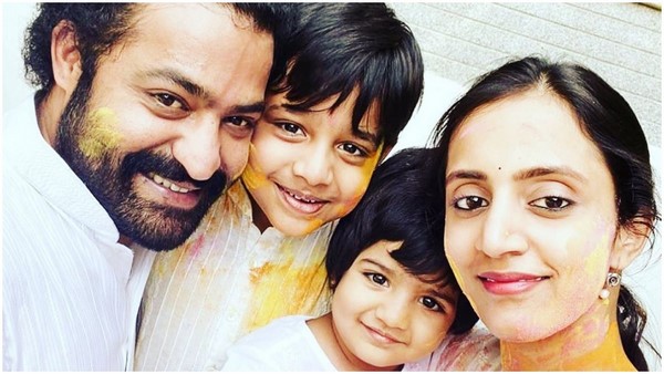 ಮಕ್ಕಳು ಪತ್ನಿಯೊಂದಿಗೆ ದುಬೈಗೆ ಜೂ.ಎನ್ಟಿಆರ್