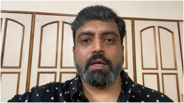 ಆ ವ್ಯಕ್ತಿಗೆ ಚಪ್ಪಲಿಯ ಹಾರ ಹಾಕ್ತಾ ಇದ್ದಾರೆ