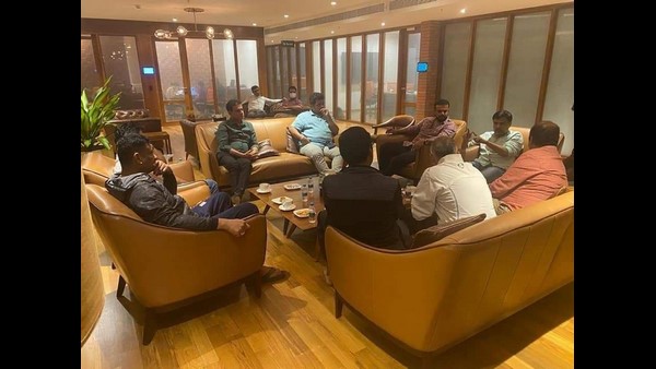 ಯಾರೆಲ್ಲ ಸಭೆಯಲ್ಲಿ ಹಾಜರಿದ್ದರು?
